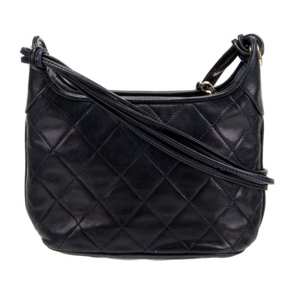 ⛔️SOLD⛔️ CHANEL Vintage '89-'91 RARE Quilted Tassel Shoulder Bag with COA - Picture 3 of 15